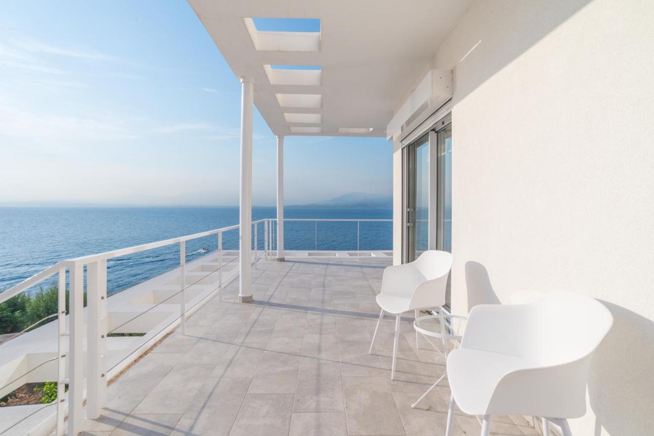 Epipleon Suites Agioi Apostoloi  Exterior foto