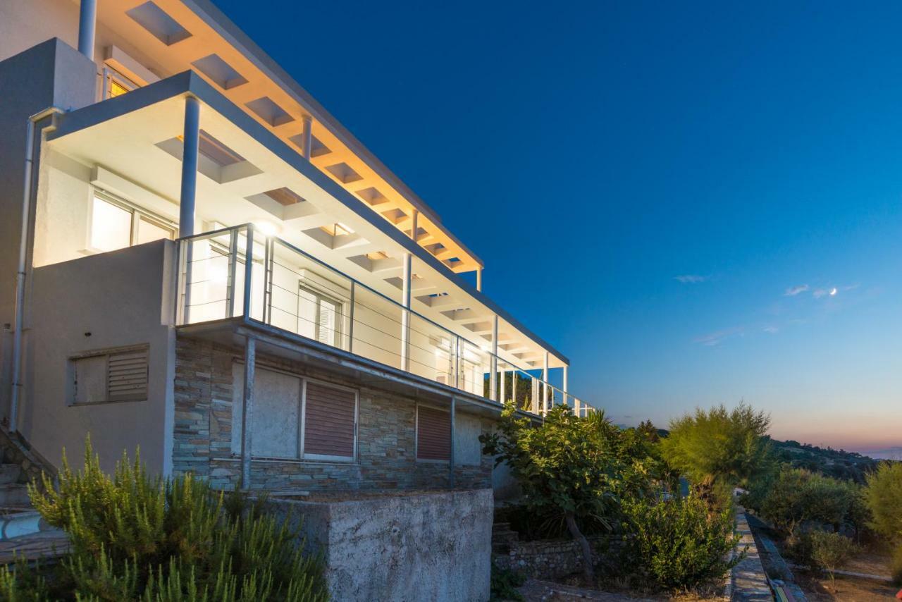 Epipleon Suites Agioi Apostoloi  Exterior foto