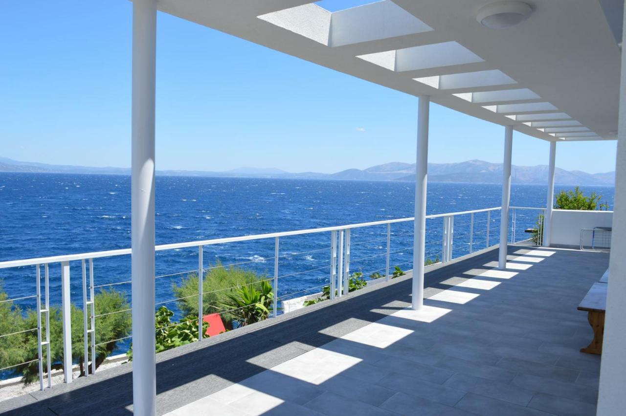 Epipleon Suites Agioi Apostoloi  Exterior foto