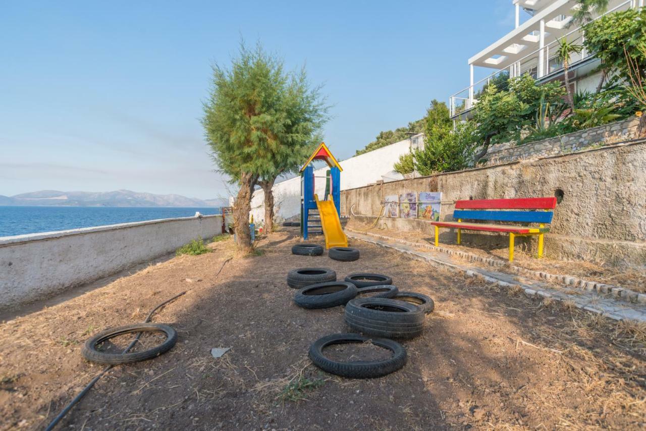 Epipleon Suites Agioi Apostoloi  Exterior foto